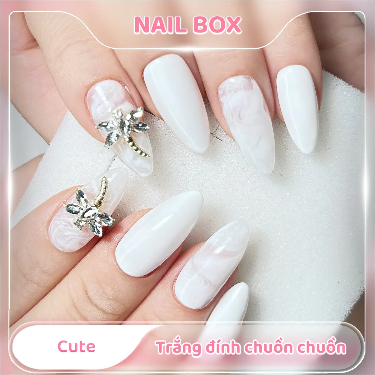 Nail Box – Nail box cute trắng đính chuồn chuồn Ảnh sản phẩm Nail Box Nail box cute trắng đính chuồn chuồn